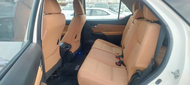 TOYOTA FORTUNER 2019