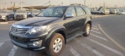 TOYOTA FORTUNER 2011