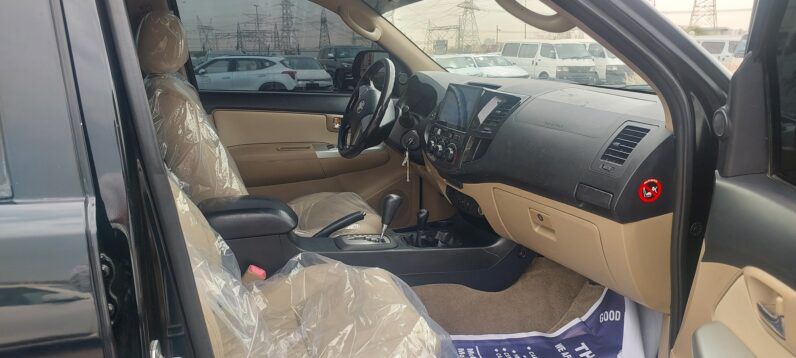 TOYOTA FORTUNER 2014