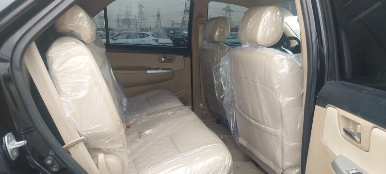 TOYOTA FORTUNER 2014