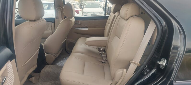 TOYOTA FORTUNER 2014