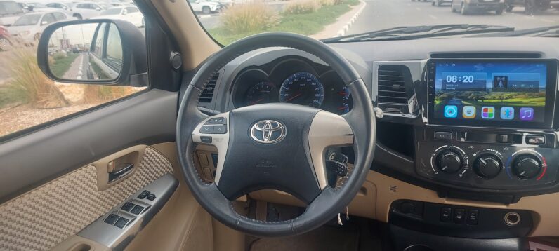 TOYOTA FORTUNER 2014