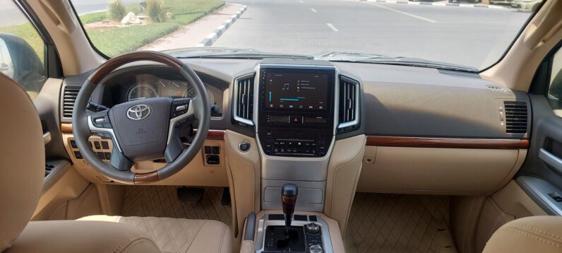 TOYOTA LANDCRUISER 2013 FACELIFT 2023