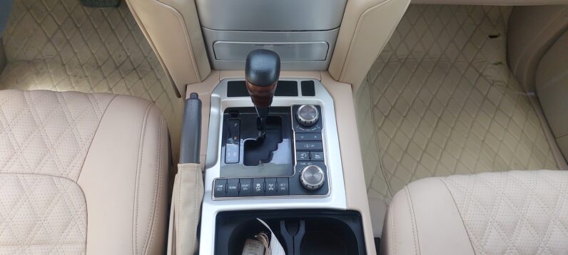 TOYOTA LANDCRUISER 2013 FACELIFT 2023