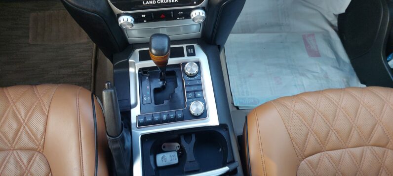 TOYOTA LANDCRUISER 2010 FACELIFT 2021