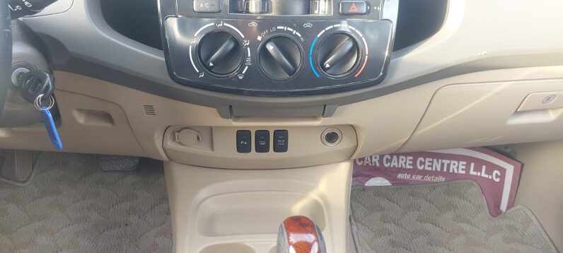 TOYOTA FORTUNER 2011