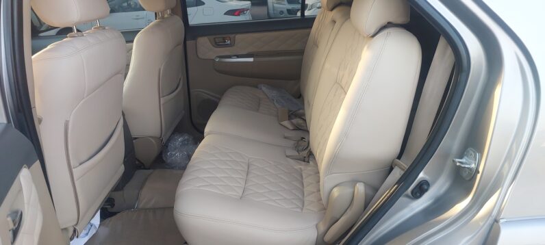 TOYOTA FORTUNER 2013